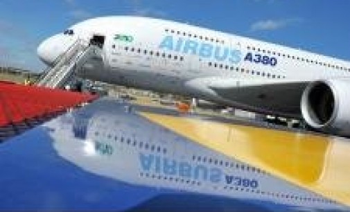 La reparación de alas en los A380 costará 358 millones más de lo previsto por Airbus