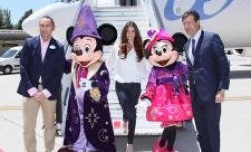Air Europa tematiza cinco aviones con motivo del 20 aniversario de Disneyland Paris