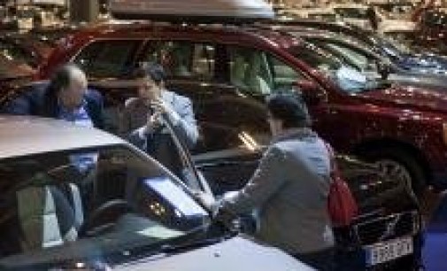 Las ventas de coches crecen un 9,2% en la primera mitad del febrero, con casi 25.000 unidades