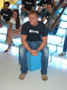 CEO De Tuenti, Zaryn Dentzel