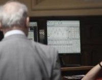 El Ibex sube un 0,28% en la apertura y toca los 9.000 enteros