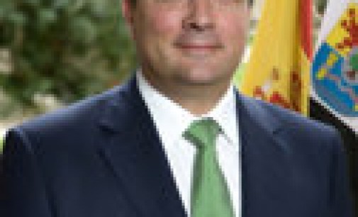 Fernández Vara pide la dimisión del gobernador del Banco de España