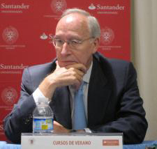 Manuel Pizarro Durante Los Cursos De Verano De El Escorial