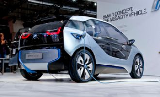 La ilusión de los españoles por comprarse un coche crece cuatro puntos en 2014 La ilusión de los españoles por comprarse un coche crece cuatro puntos en 2014