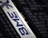 El Ibex 35 cede un 0,86% en la media sesión contagiado por Grecia