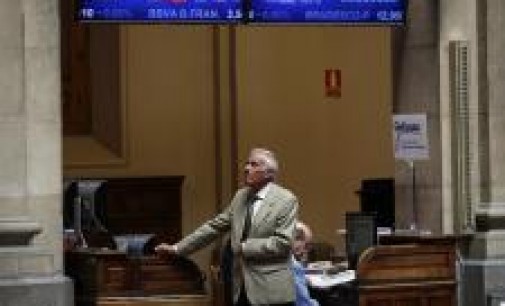 El Ibex 35 renueva sus máximos anuales tras ganar un 0,97%, a la espera de una decisión sobre Grecia