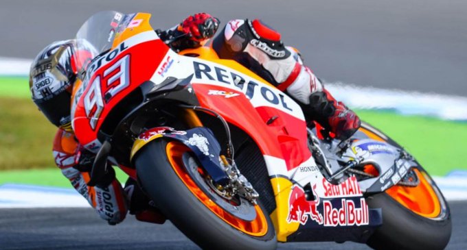 Los pilotos de MotoGP están en las mejores manos