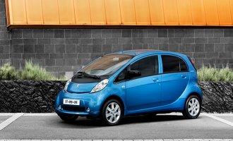 España necesita más estímulos para impulsar el vehículo eléctrico España necesita más estímulos para impulsar el vehículo eléctrico