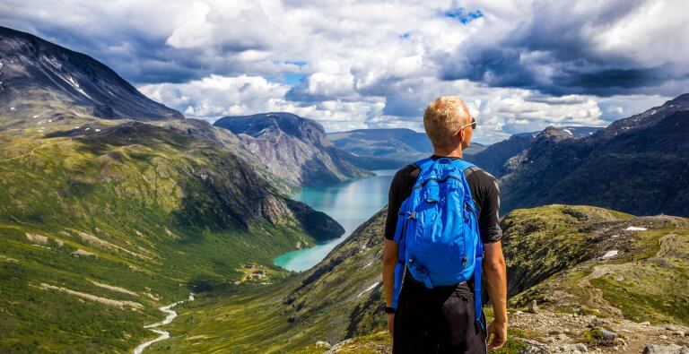 turista montaña