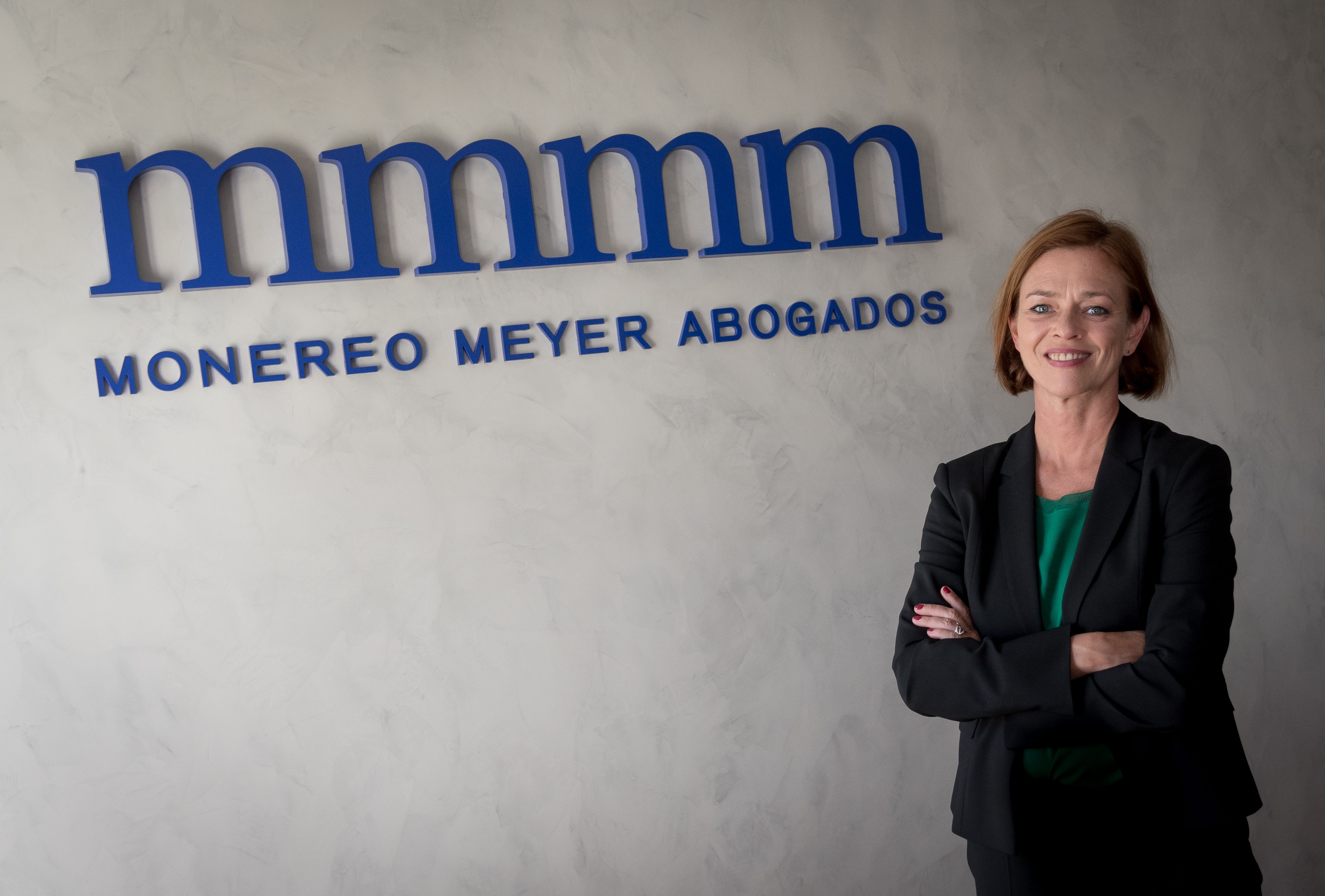 MMM&M ABOGADOS. NADJA VIETZ