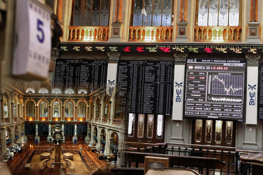 Interior de la Bolsa en Madrid