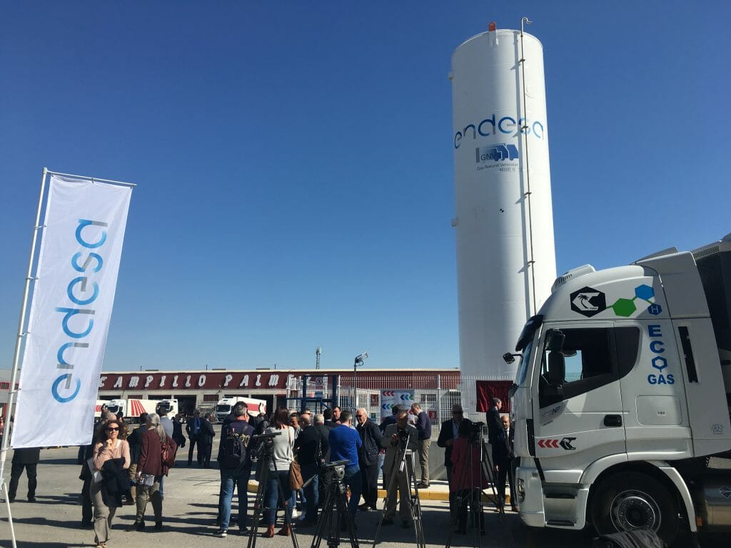 Presentación de la gasinera de Endesa en Murcia.