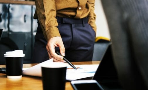 ¿Cuál es el impacto del CEO en la reputación de una empresa?