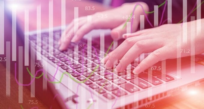 Estas son las directivas digitales que buscan cerrar la brecha de género en el sector tecnológico