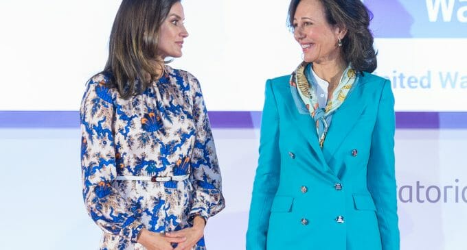 Ana Botín y la Reina Letizia entregan los premios a los Proyectos Sociales más destacados