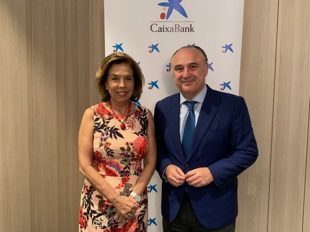 María Dolores Ciurana (Faccsa) con Juan Ignacio Zafra (CaixaBank).