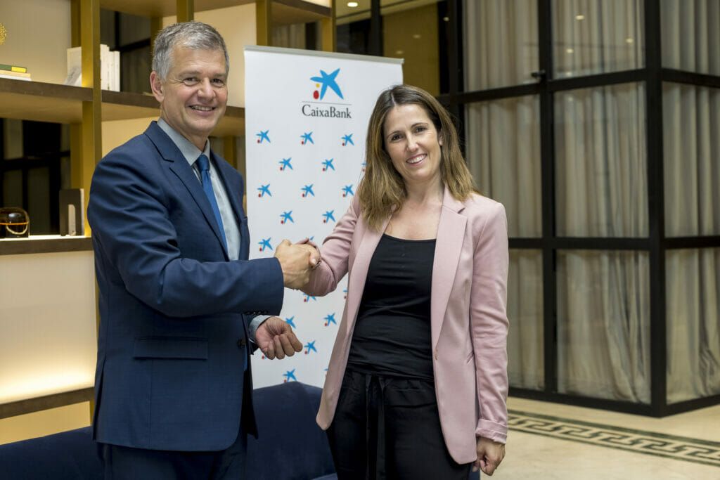 Ángela Pérez (Imegen) con Xicu Costa (CaixaBank).