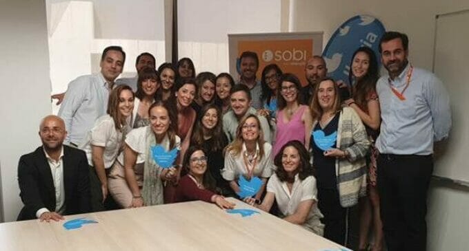 La directora de Twitter España se vuelca con el canal corporativo de la farmacéutica Sobi