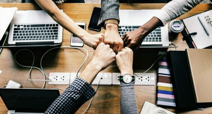 Cuidador de vínculos, creador de equipos de trabajo