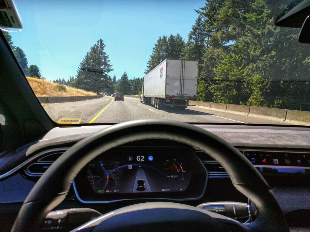 tesla model x autopilot.