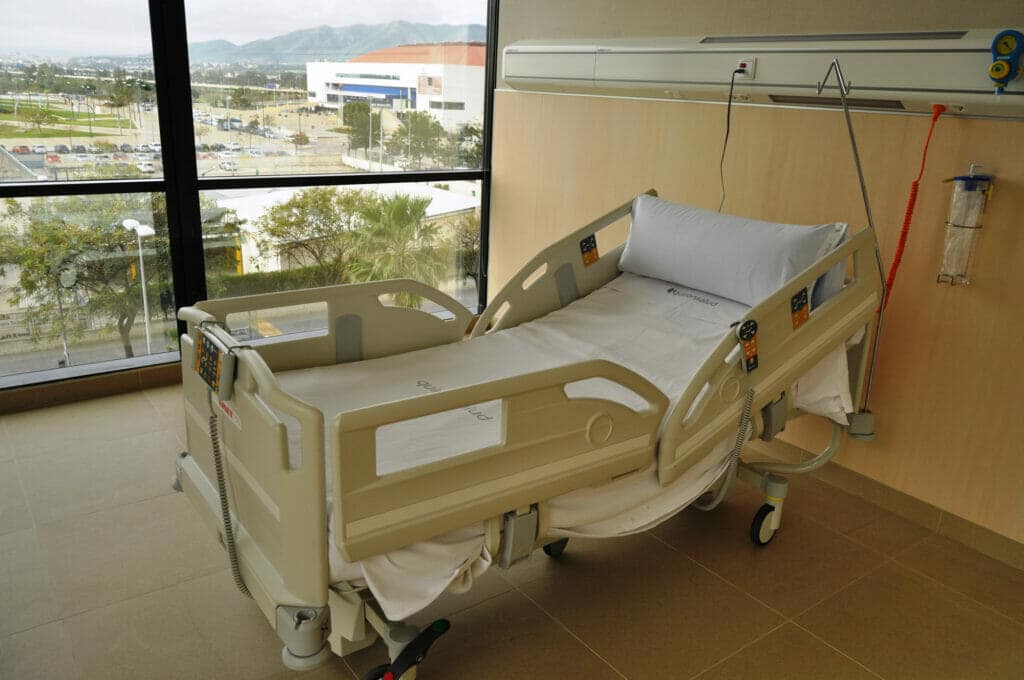 habitación hospital quirónsalud malaga