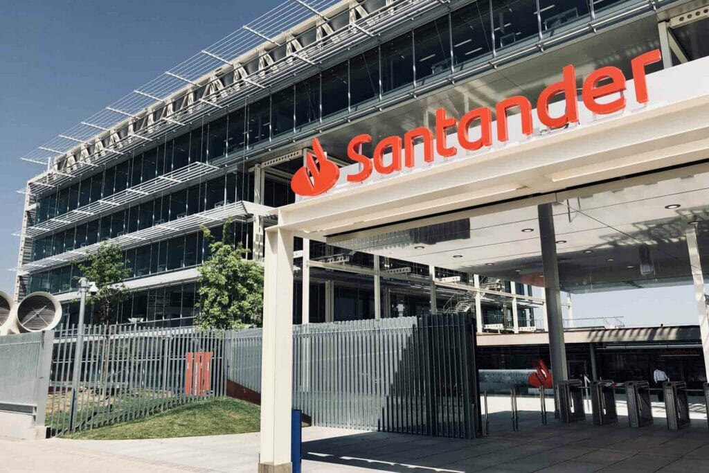 Actuación de Banco Santander frente el Covid-19.