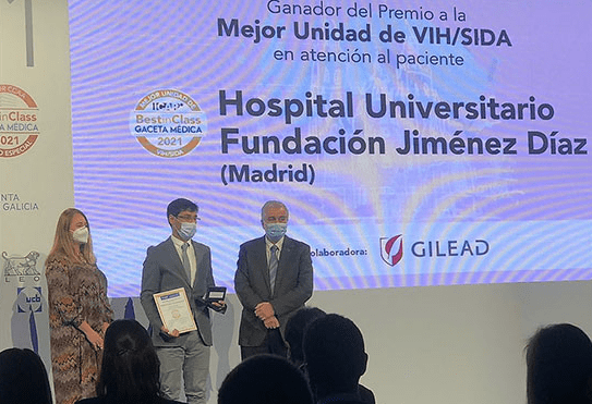 premio-para-la-unidad-de-microbiología-y-la-Unidad-VIH-Sida-de-la-FJD