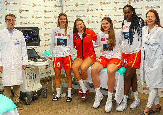 reconocimiento-médico-de-la-seleccion-femenina-de-baloncesto-en-la-FJD