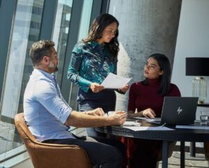 nuevos portátiles HP para mejorar la productividad en el trabajo híbrido