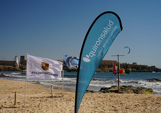 quironsalud-equipo-medico-del-mundial-de-kitesurf-de-tarifa