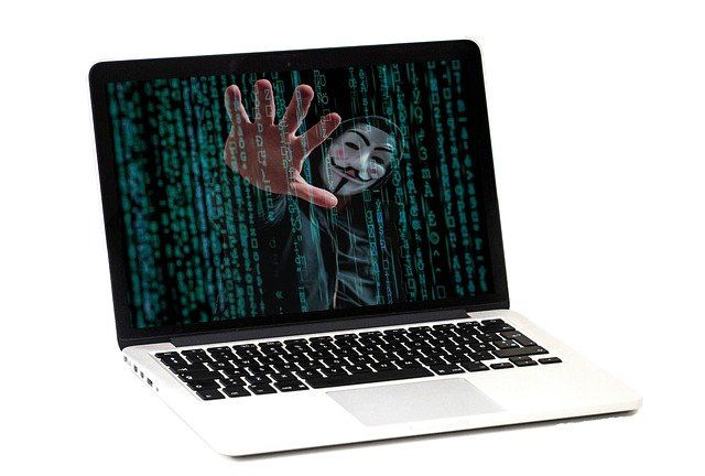 Cyber Heroes, formación de Santander en ciberseguridad