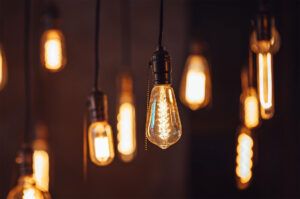 ¿Qué parámetros hay que tener en cuenta en una tarifa de luz para las empresas?