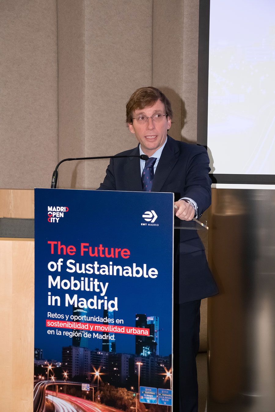 Alcalde-de-Madrid_Inaugura-conferencia-sobre-la-movilidad-urbana-sostenible