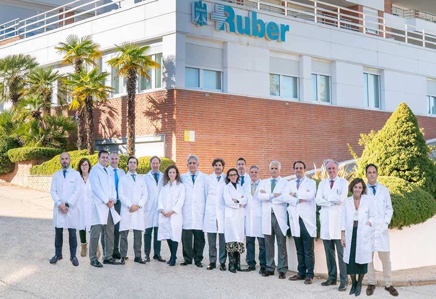 Equipo-médico-Urología-Hospital-Ruber-Internacional-