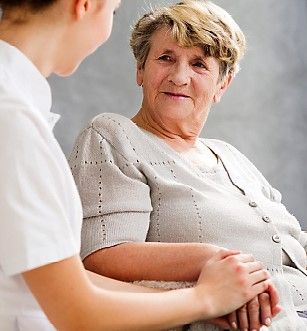 Los Hospitales de Quirónsalud integrados en el Sermas organizaron el Taller de Cuidadores “¿Y después qué Cómo cuidar a mi familiar y cómo cuidarme yo”