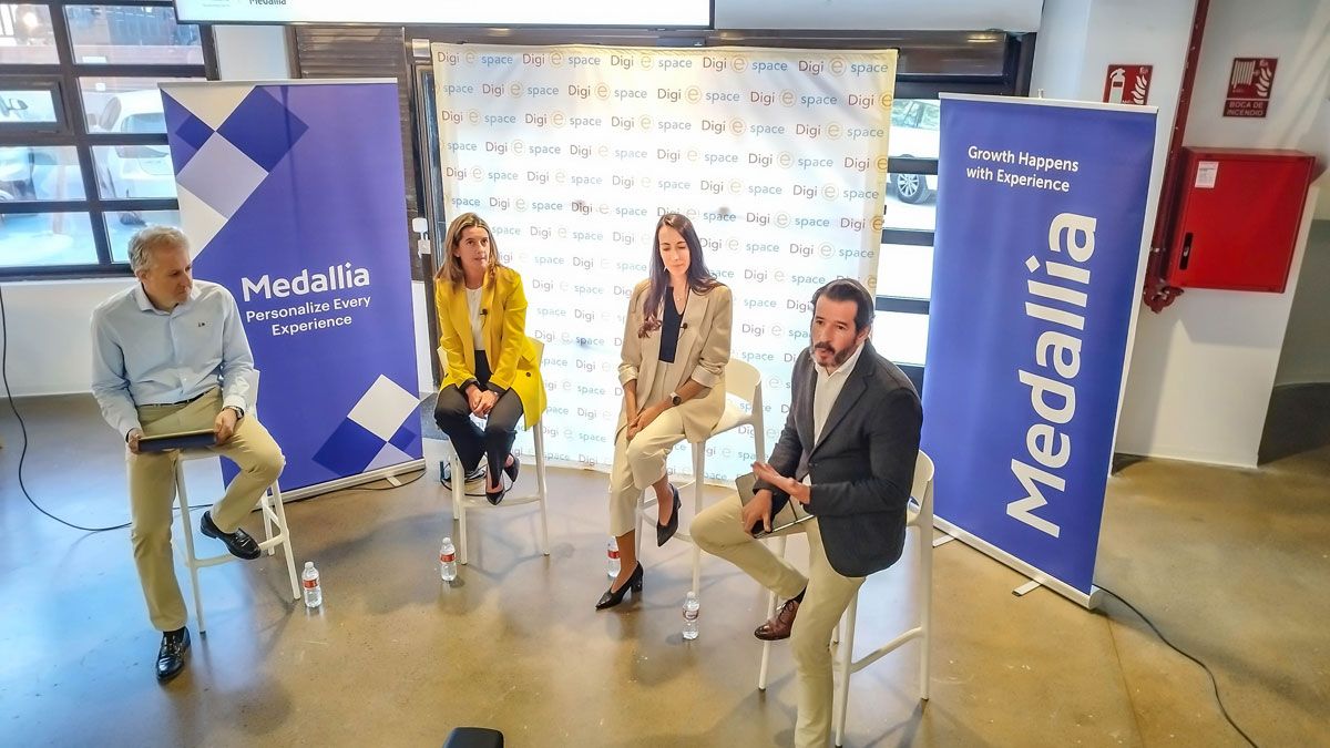 Ponentes del evento de Medallia y Connecting Visions