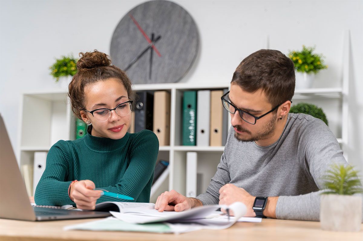 Claves de ahorro e inversión para recién llegados al mundo laboral