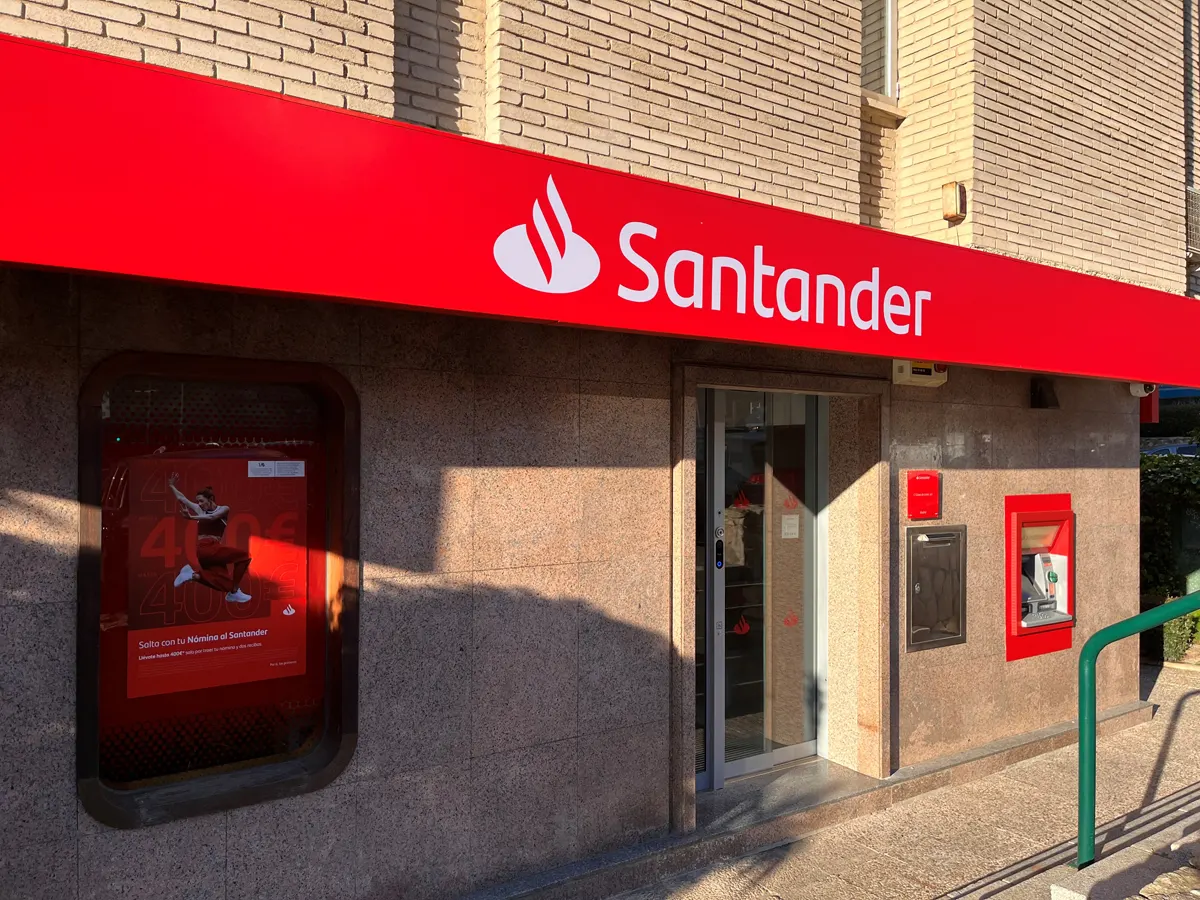 Nada cambia el paso a Santander, que gana un 19% más en el primer trimestre de 2025