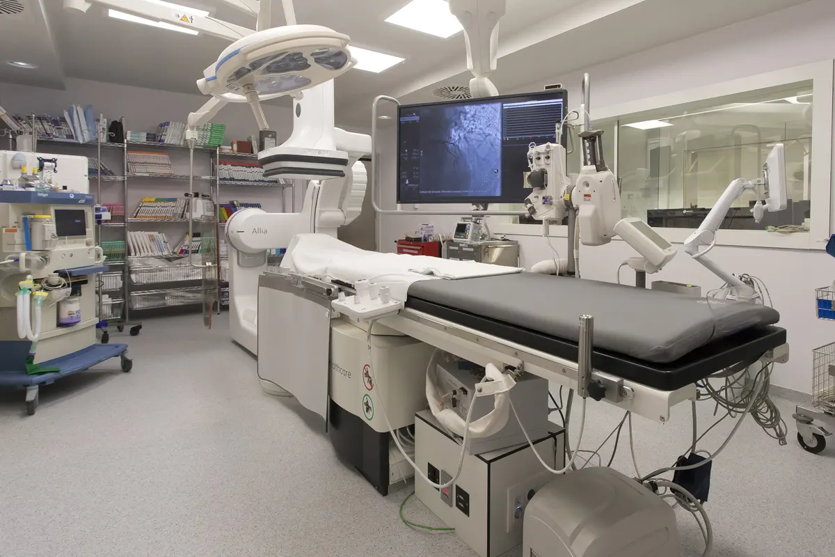 La experiencia del Ruber Juan Bravo con una tecnológica única en el mundo para la cardiología intervencionista