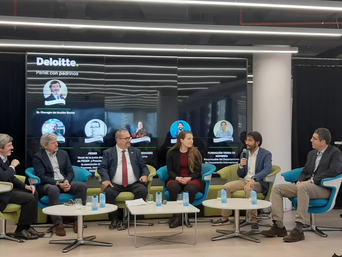 Un programa de la Fundación Álex Rivera es premiado por Deloitte: no es el primer reconocimiento que recibe esta iniciativa