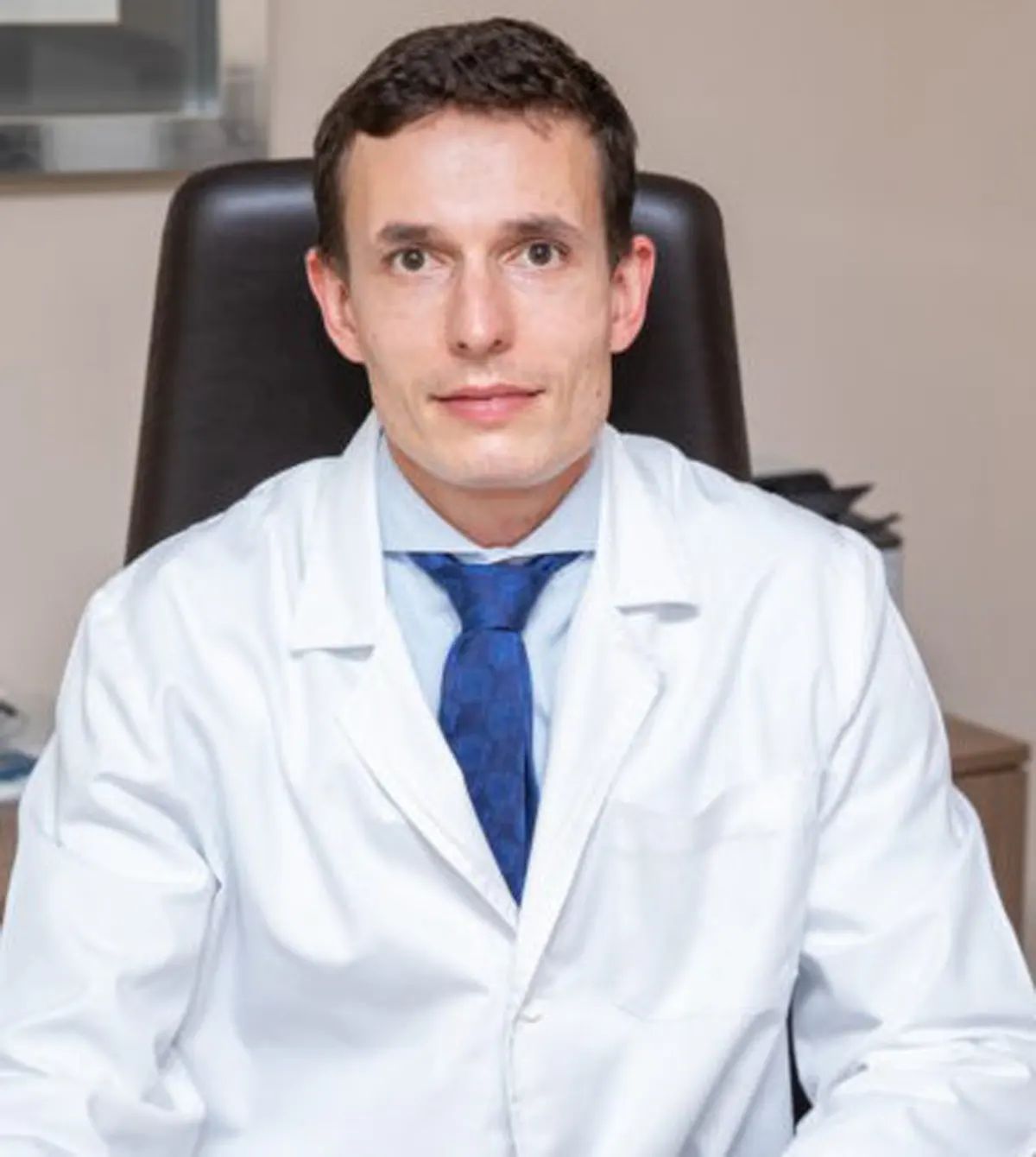 doctor carlos simón