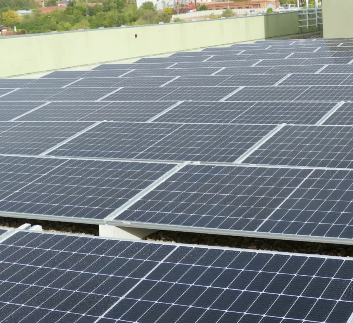 paneles-solares-hospital-quironsalud-madrid
