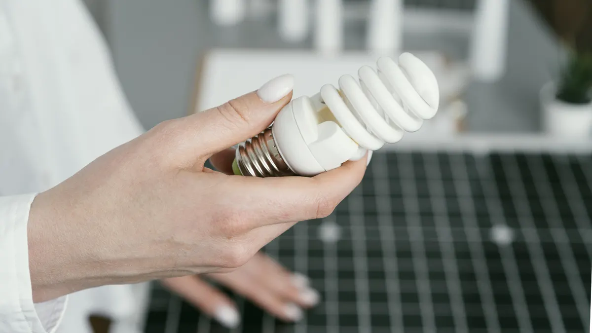 La semana empieza con incrementos en el precio de la luz, hoy 30 de junio de 2025