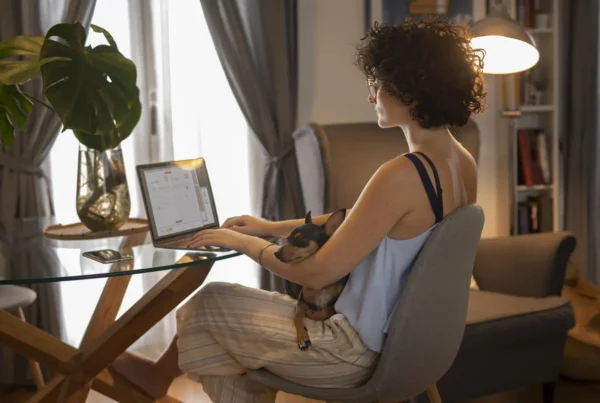reducir el consumo en el trabajo o el teletrabajo