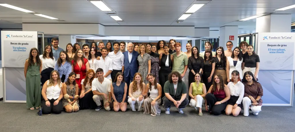 becas-grado-encuentro-presidente-faine