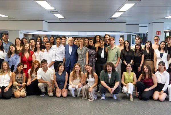 becas-grado-encuentro-presidente-faine