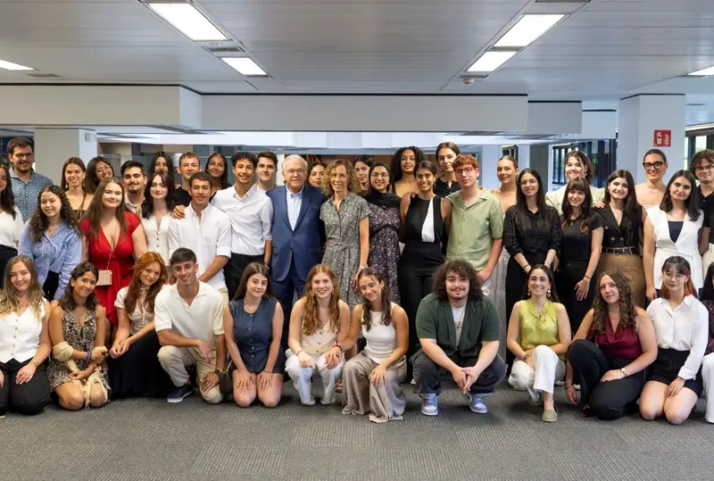 becas-grado-encuentro-presidente-faine