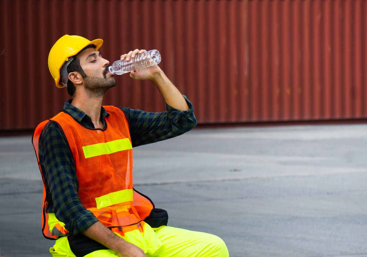 hidratación a trabajadores expuestos a altas temperaturas 
