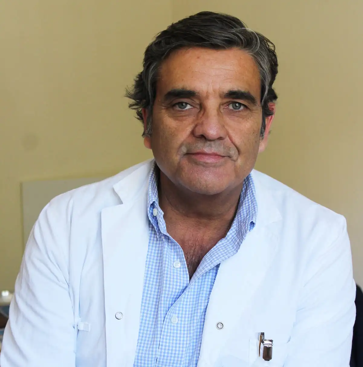 Dr. Manuel Albi, jefe del Servicio de Ginecología y Obstetricia del Hospital Universitario La Luz