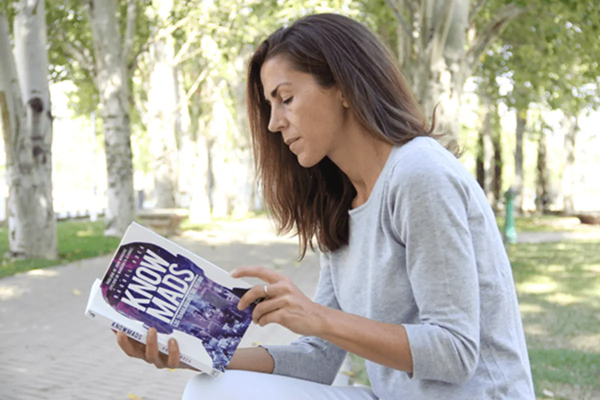 Raquel Roca autora de Knowmads